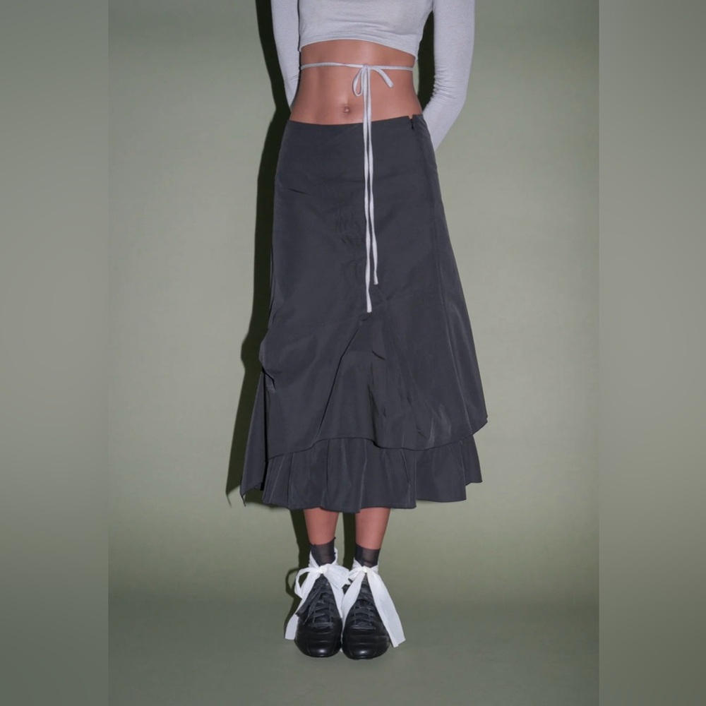 Geel Prima Skirt NWT Size Small